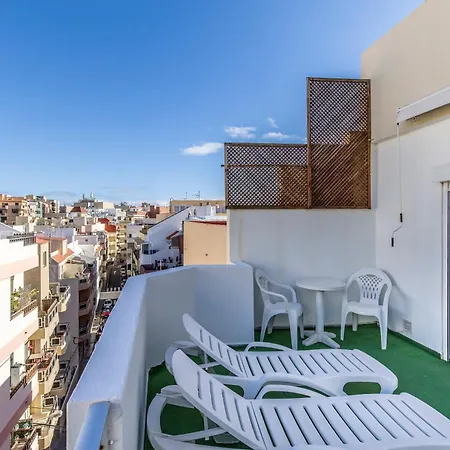 Sunny With Terrace In Apartamento