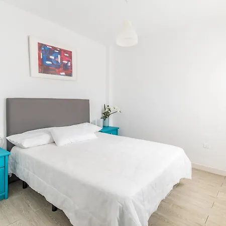 Sunny With Terrace In Apartamento