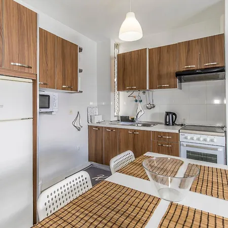Sunny With Terrace In Apartamento *